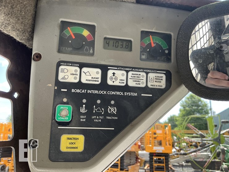 2005-bobcat-s250-image-14