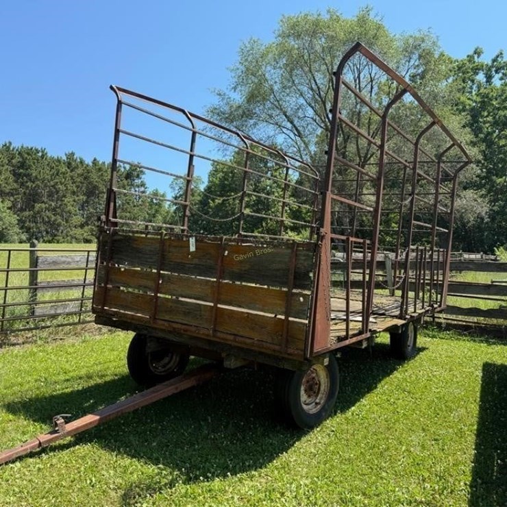 Bale Cage & Gear