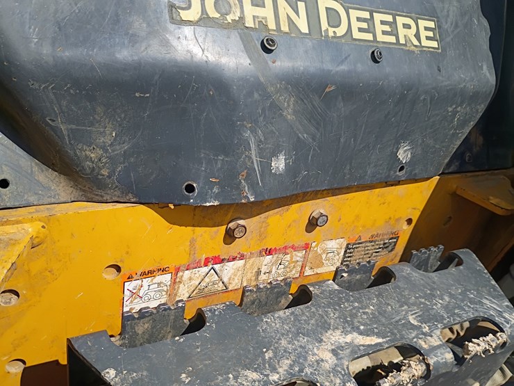 deere-325g-image-64