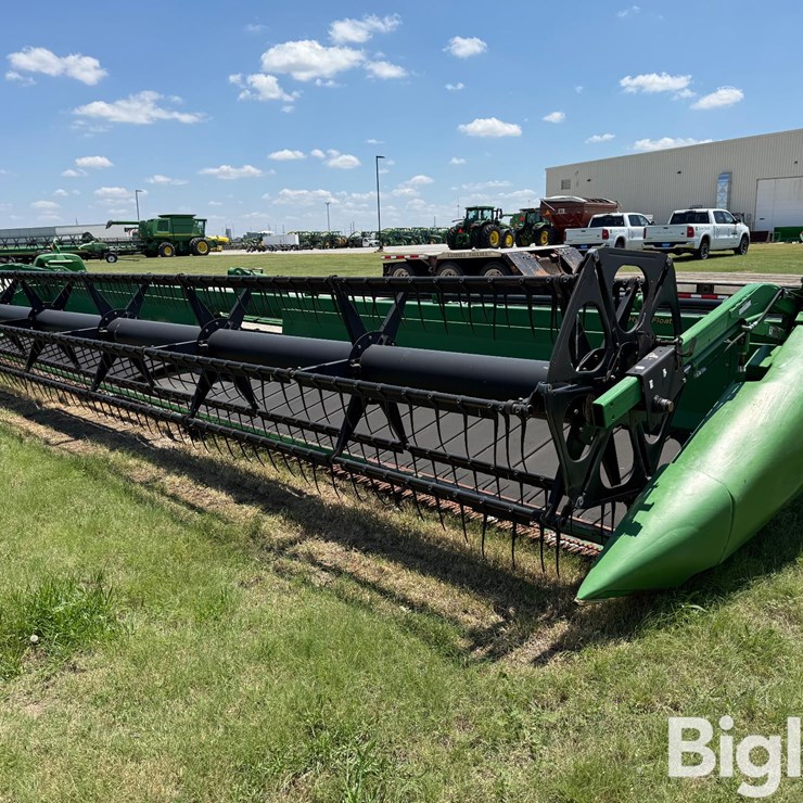 2009 JOHN DEERE 635D