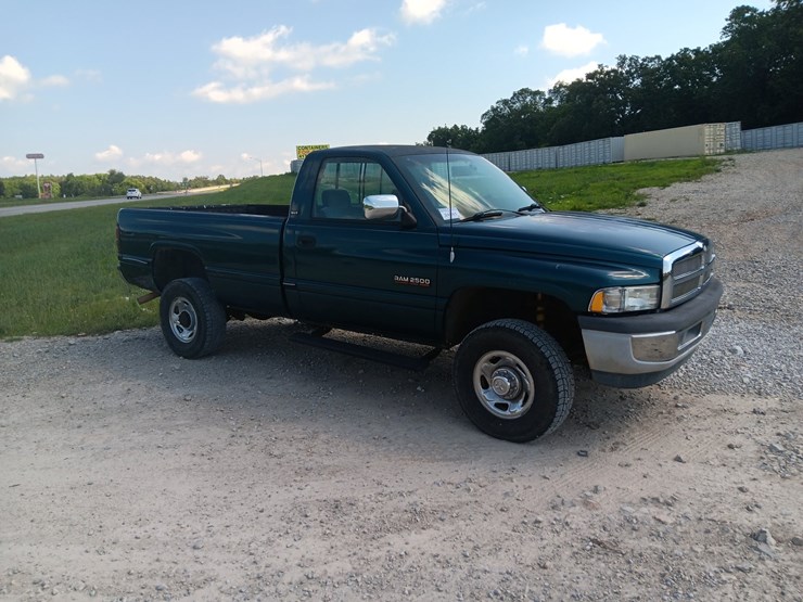 1994-dodge-ram-2500-image-12