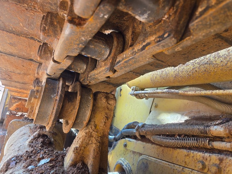 2005-caterpillar-d5n-xl-image-74