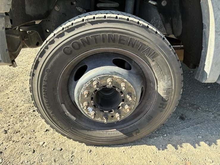 2008-ford-f550-image-10