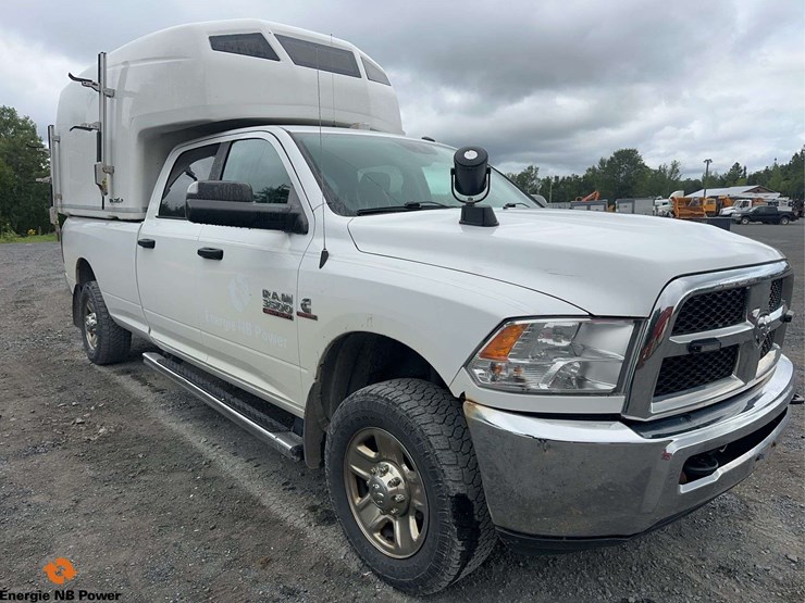 2018-dodge-3500hd-image-3
