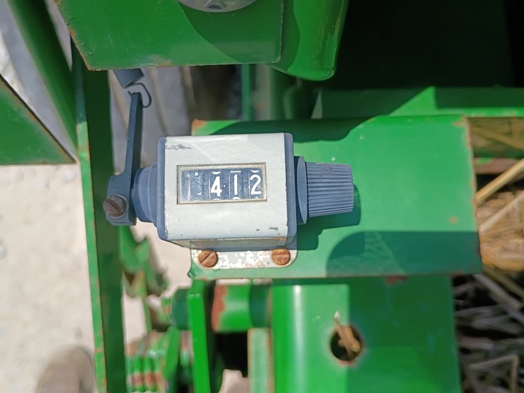 john-deere-348-image-18