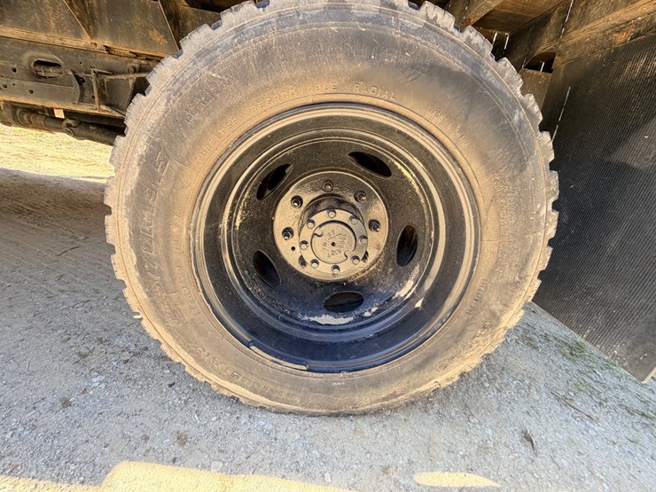 2003-ford-f550-image-63