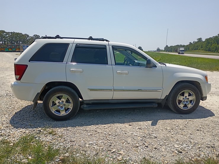 2007-jeep-grand-cherokee-image-10