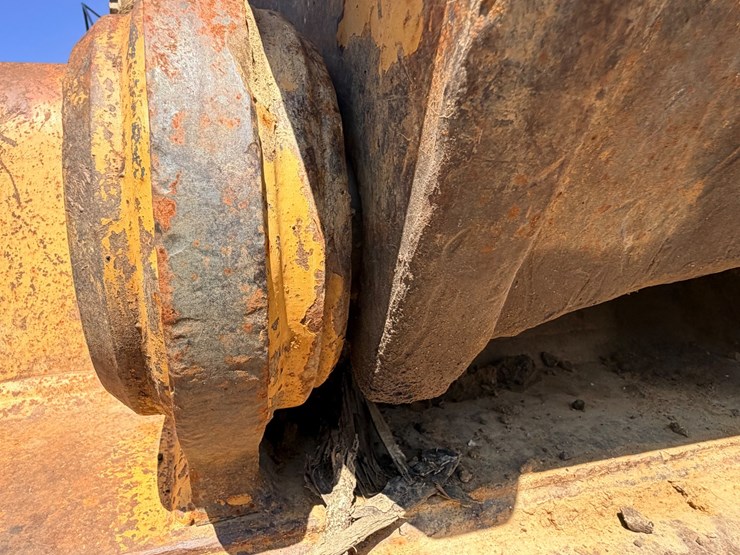 2010-caterpillar-328d-image-136