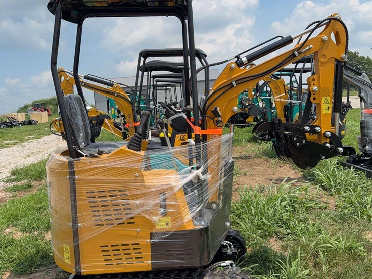 ats-rt15r-mini-excavator-image-3