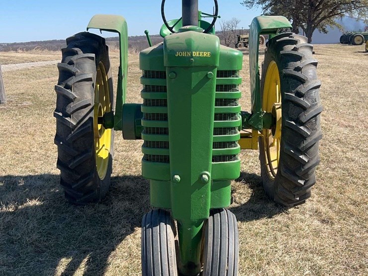 john-deere-model-b-image-8