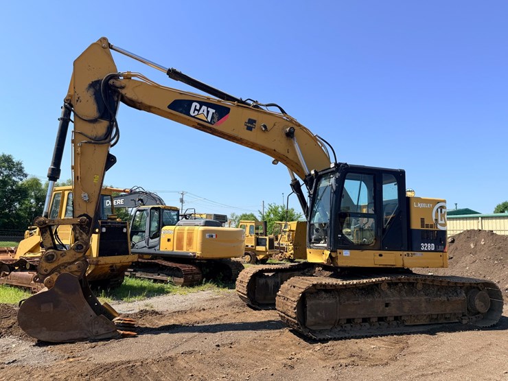 2010-caterpillar-328d-image-4