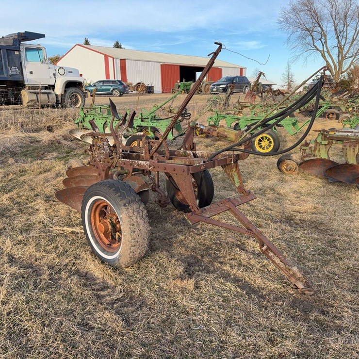 John Deere Pull Type Three Bottom Plow