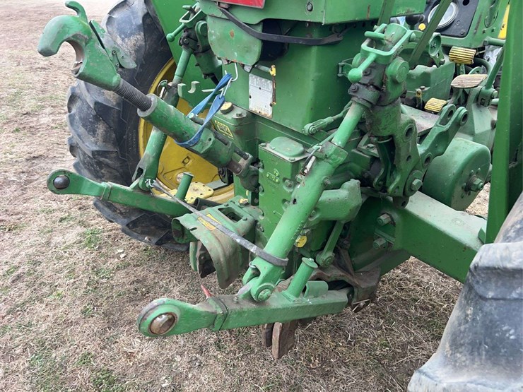 john-deere-530-image-40