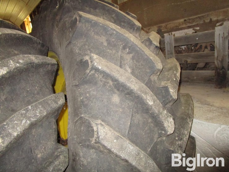 john-deere-4830-image-12