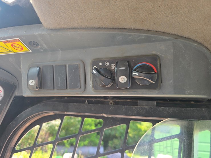 caterpillar-262c-image-68