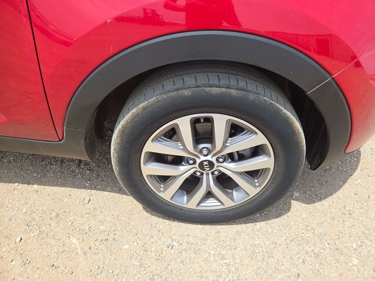 2015-kia-sportage-image-8