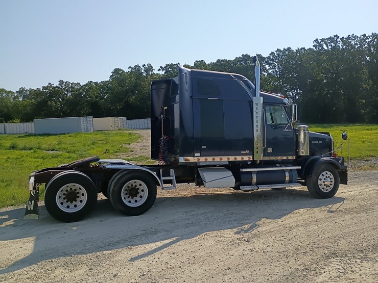 2006-western-star-4900-image-10