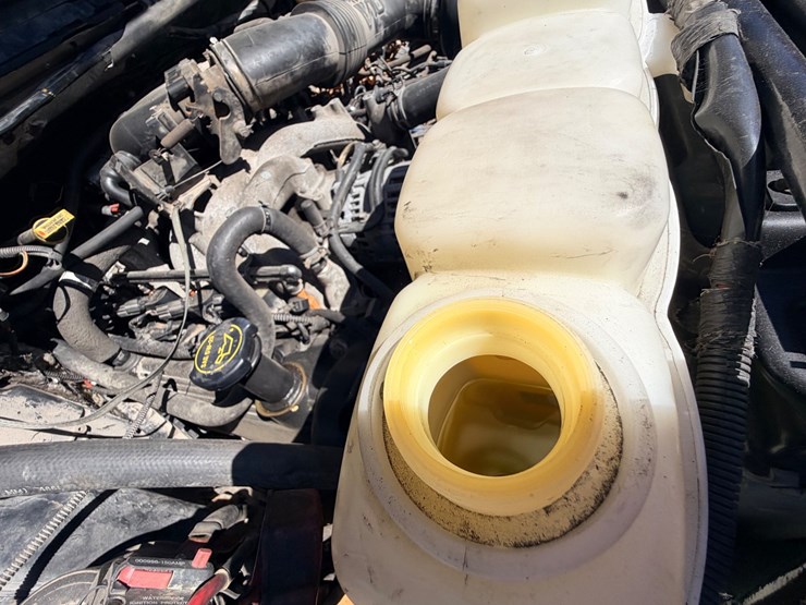 2003-ford-f550-image-43