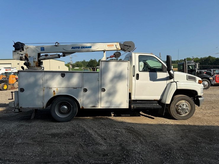 2003-gmc-topkick-image-5
