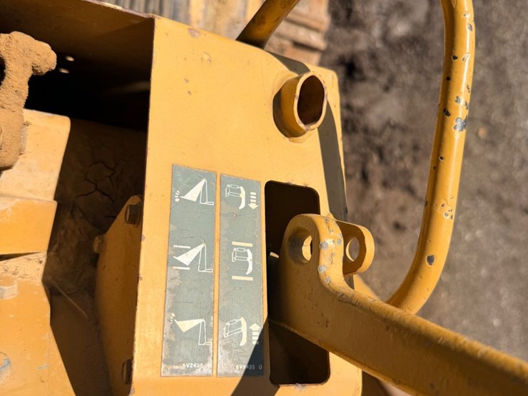 1994-caterpillar-953b-image-44