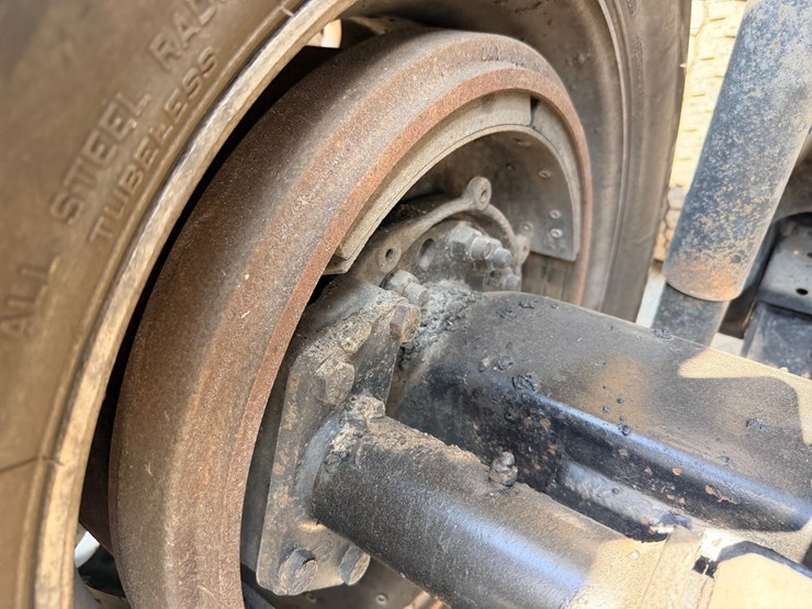 2016-western-star-4700-image-91