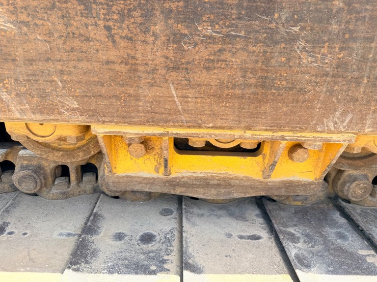 2017-deere-950k-image-98
