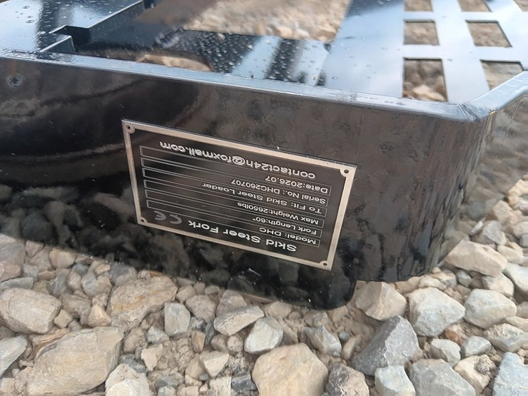 #l75-041-•-future-pallet-fork-skid-steer-attachment-image-6