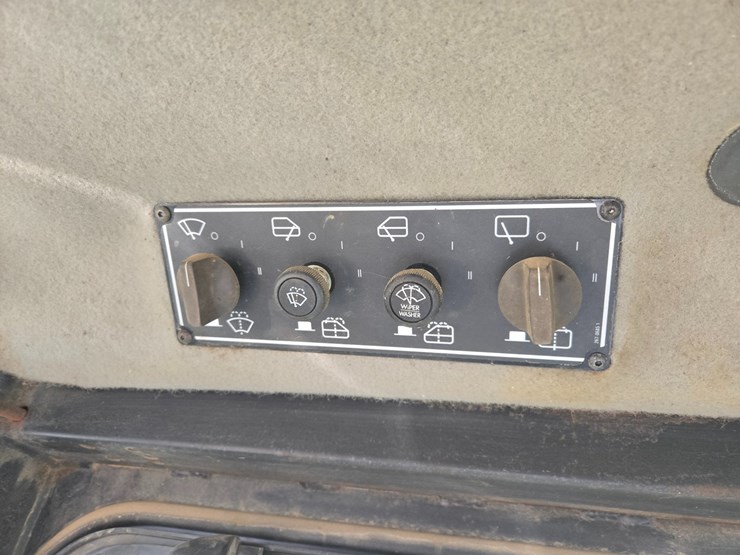 2002-caterpillar-d6r-image-50