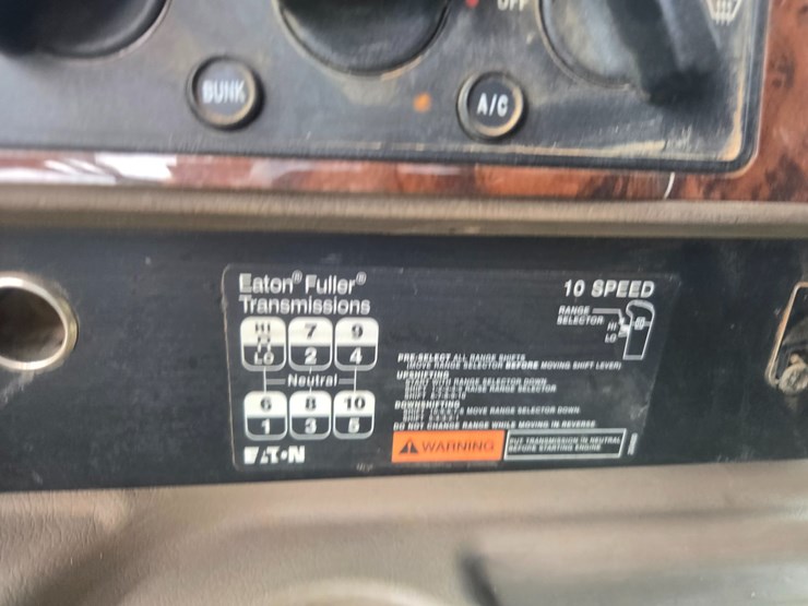 2005-international-9400i-image-50