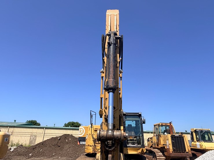 2010-caterpillar-328d-image-122