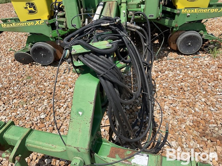 2010-john-deere-1770nt-image-12