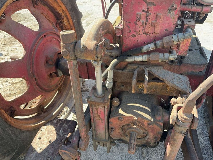 farmall-300-gas-image-27