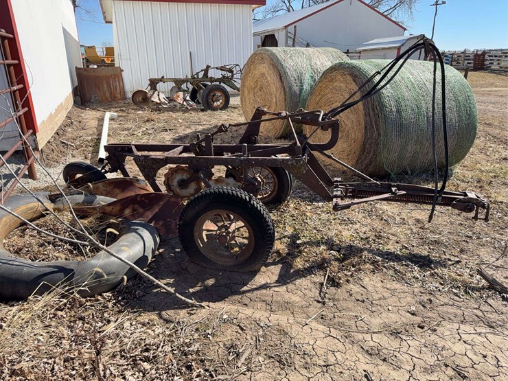 john-deere-pull-type-no.-44-two-bottom-plow-image-2