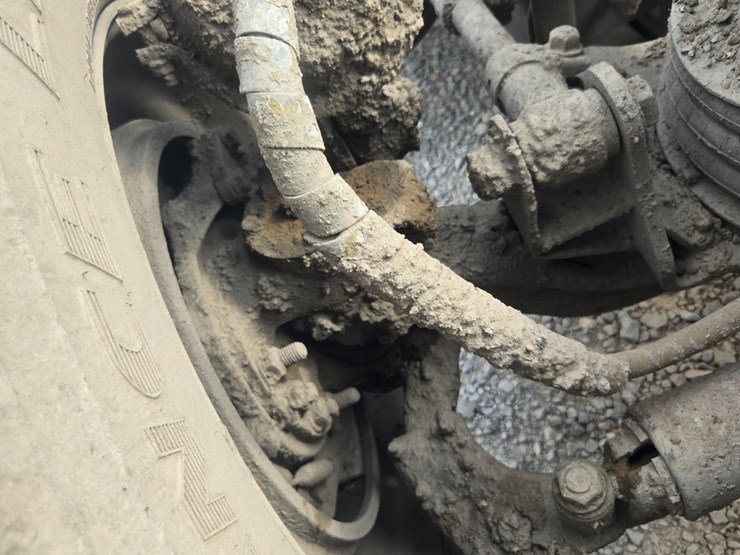 2011-kenworth-t700-image-81