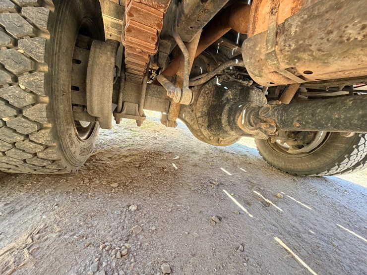 2003-ford-f550-image-95