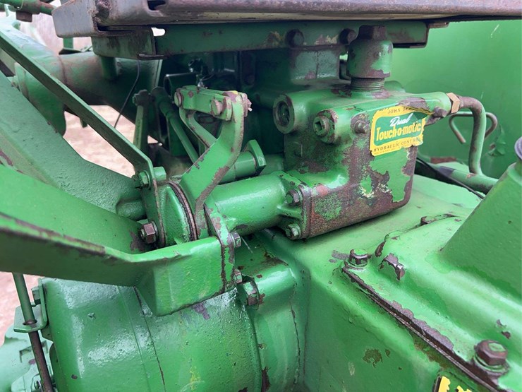john-deere-40-image-30