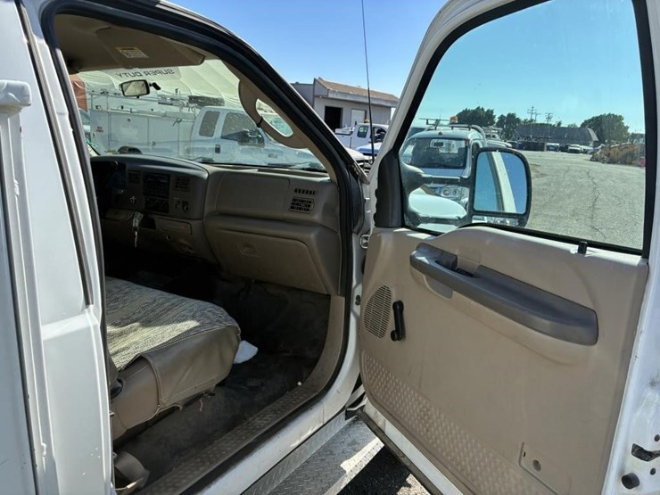 2003-ford-f450-image-29