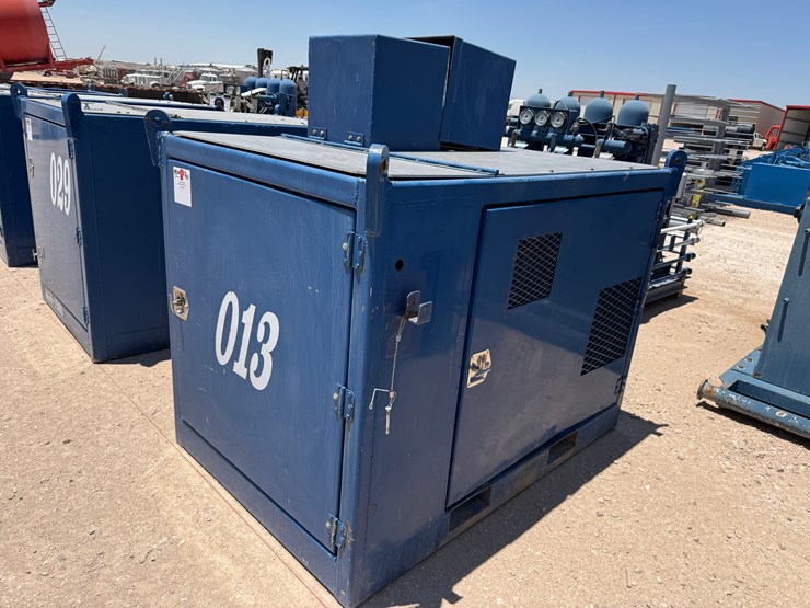 self-contained-20k-wp-grease-injection-unit-combo-p/b-8.4-kw-isuzu-diesel-generator-image-9
