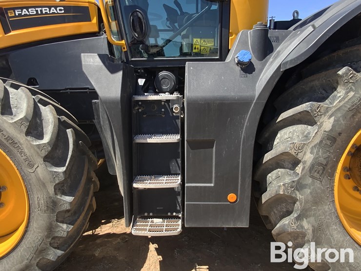 2023-jcb-fastrac-8330t4fcc-4wd-tractor-image-12