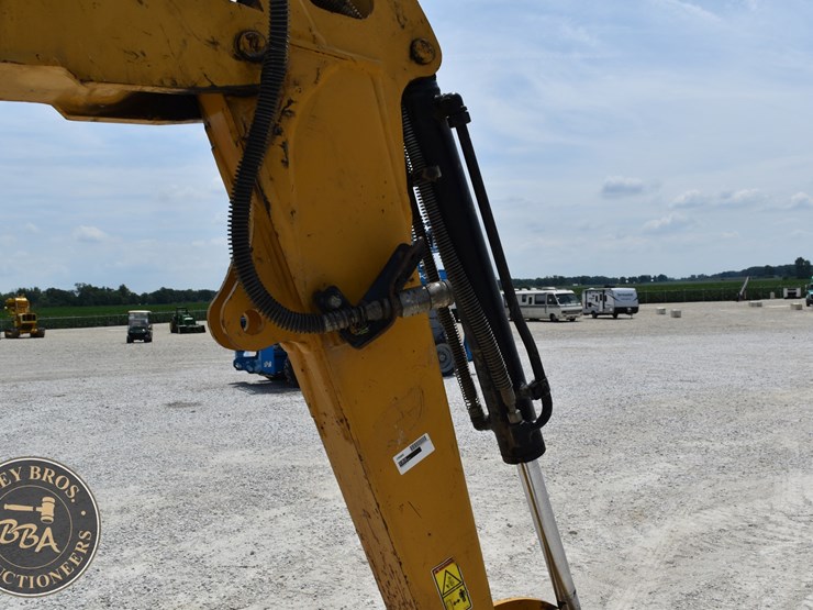 2023-caterpillar-303cr-image-19