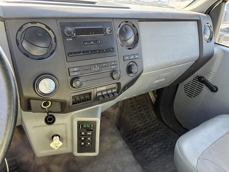 2011-ford-f650xl-image-28
