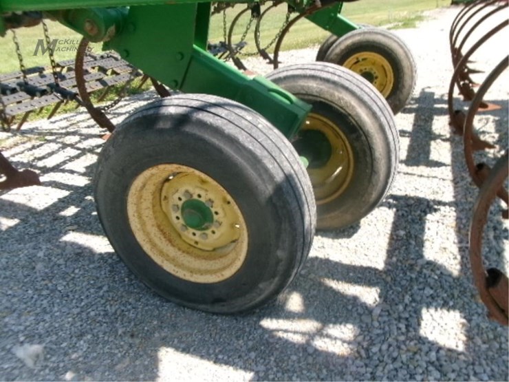 2003-john-deere-2210-image-7