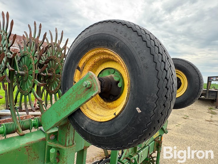 john-deere-20-image-15