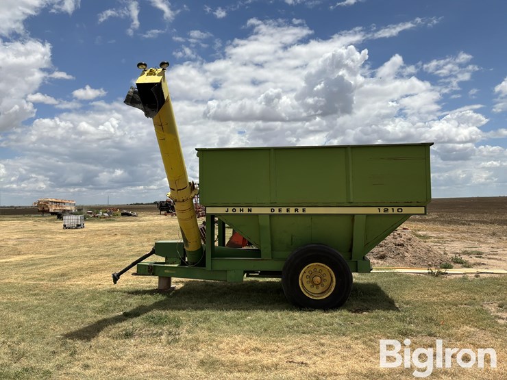john-deere-1210-image-8