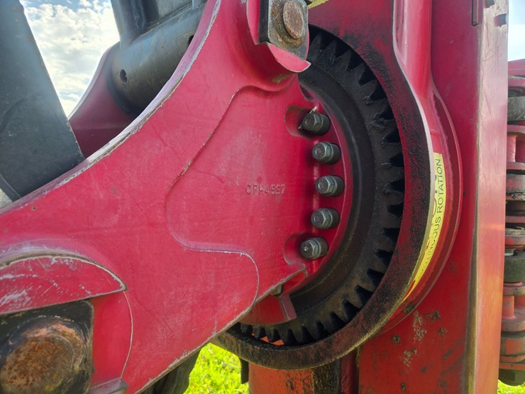 2015-caterpillar-521b-image-96