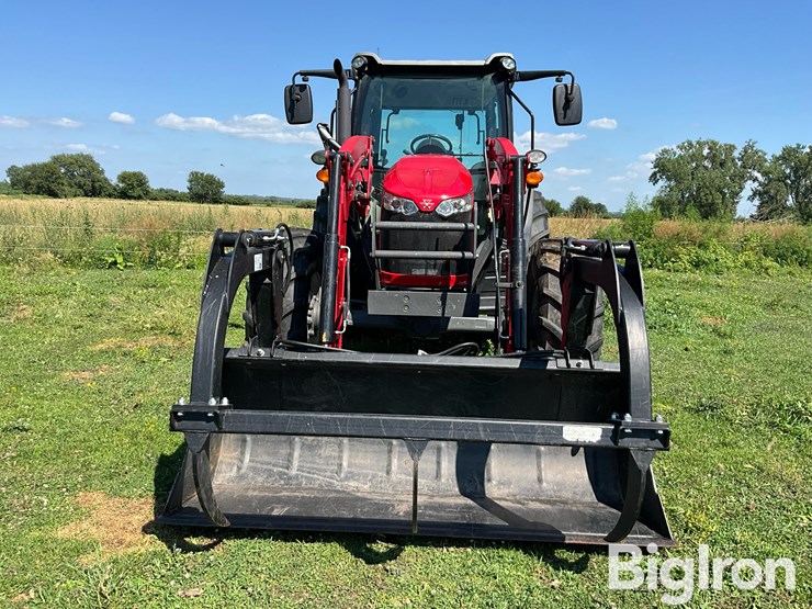 2019-massey-ferguson-5711-image-2