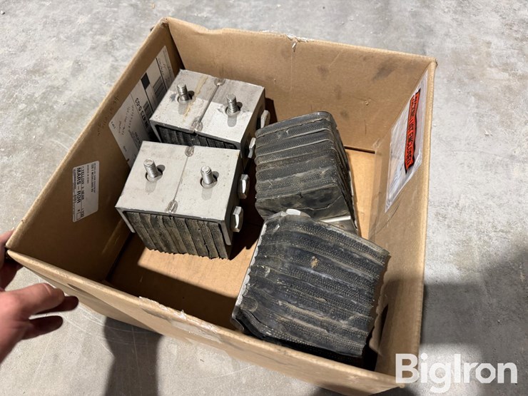 great-dane-rubber-dock-bumpers-image-4