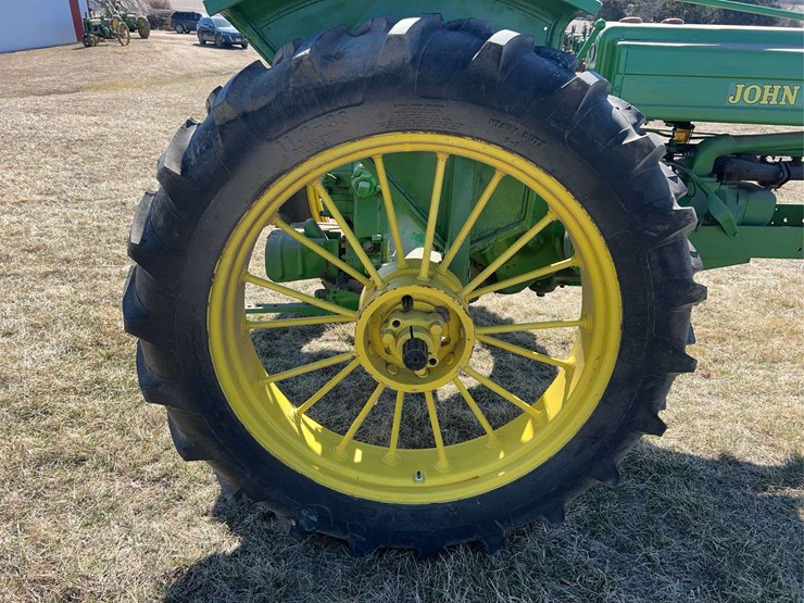 john-deere-model-b-image-35