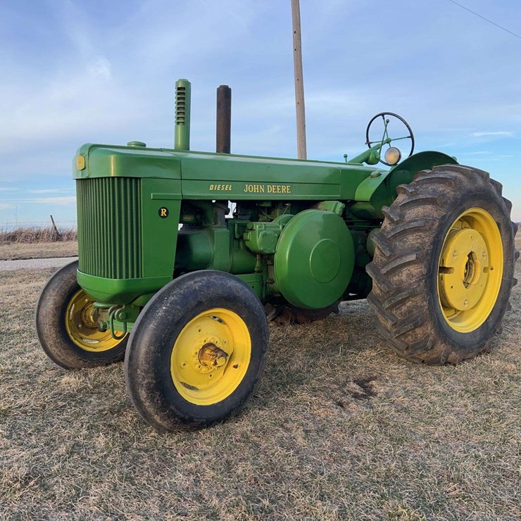 JOHN DEERE R