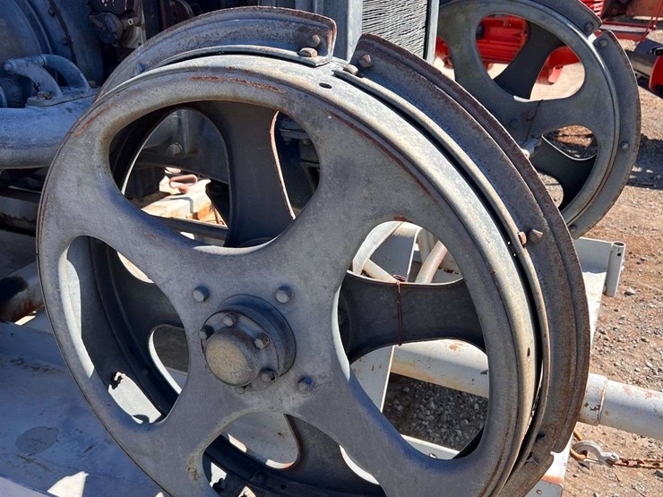 case-12-20-cross-motor-and-trailer-image-13